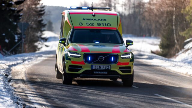 Elektriker hittad död på bygge.